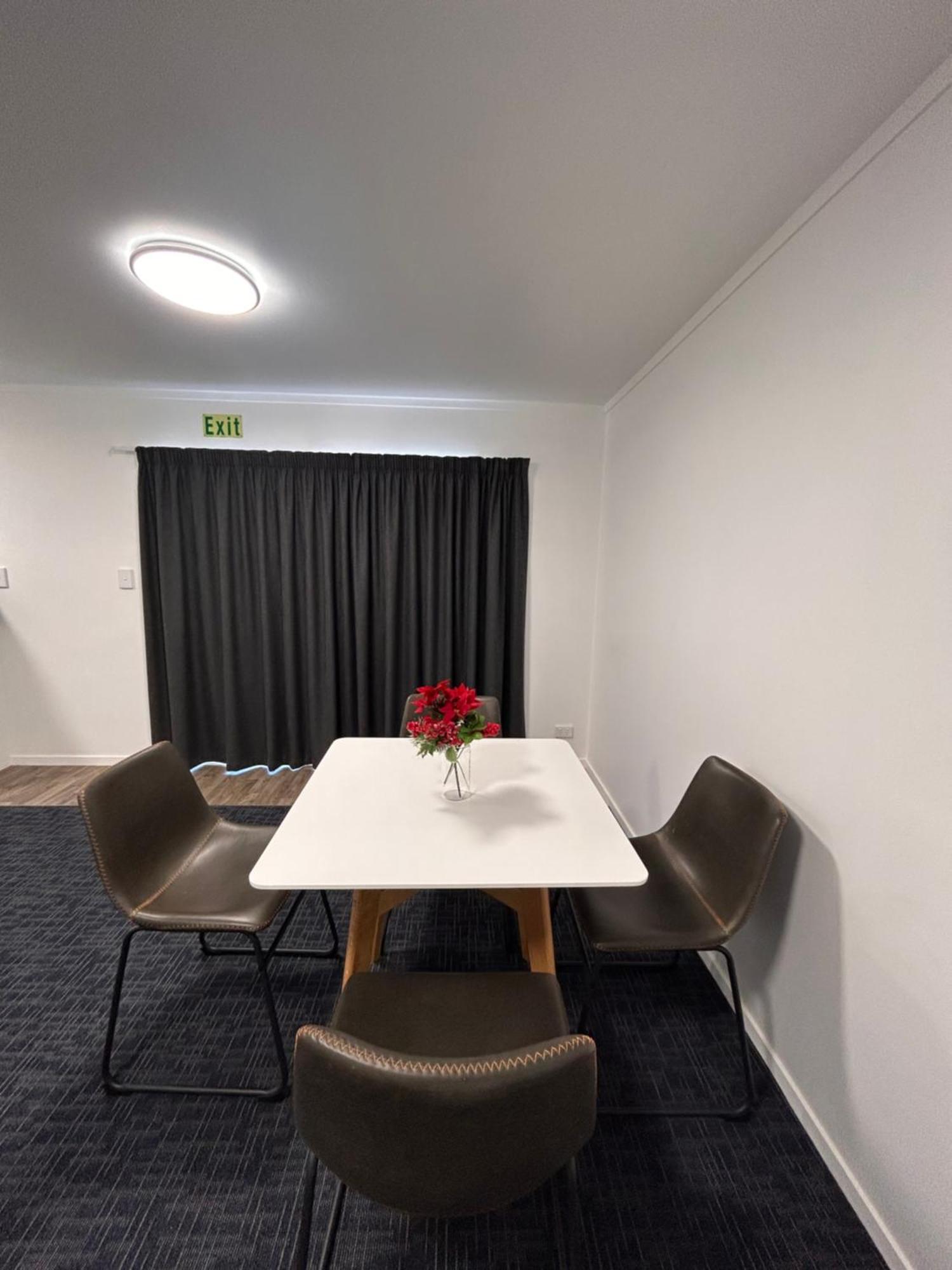 Terapa Motor Inn Hamilton Exteriör bild