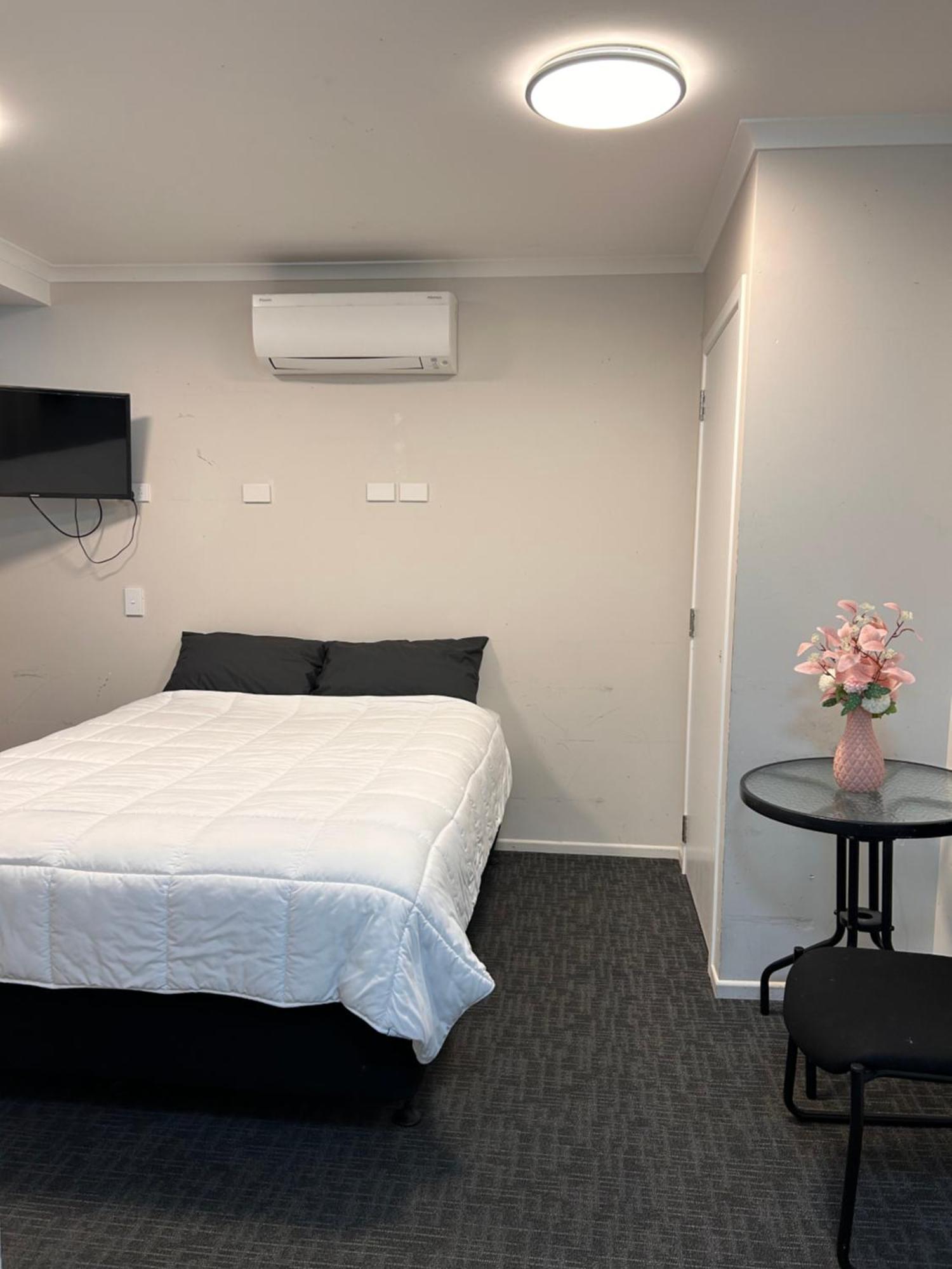 Terapa Motor Inn Hamilton Exteriör bild