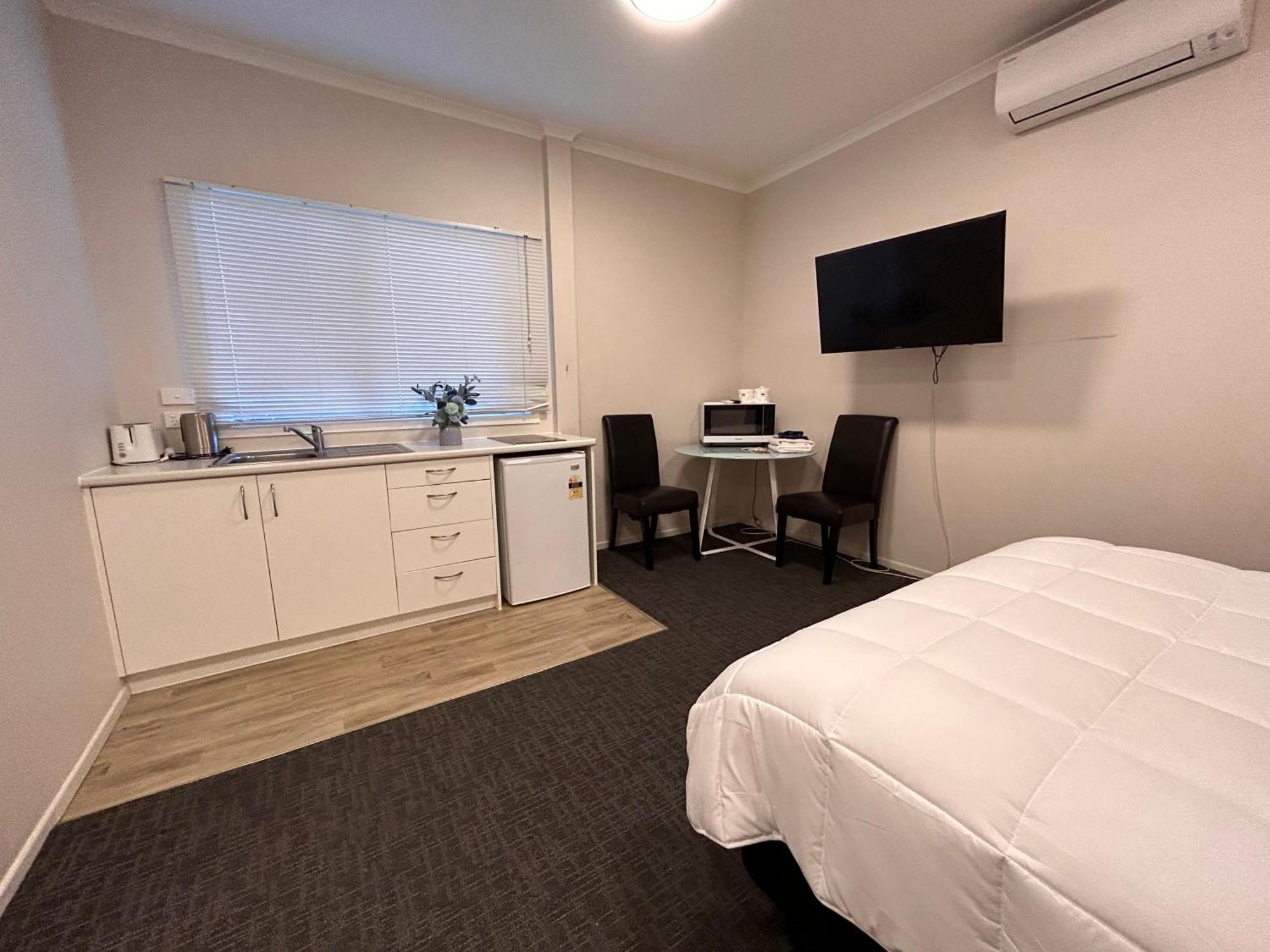 Terapa Motor Inn Hamilton Exteriör bild