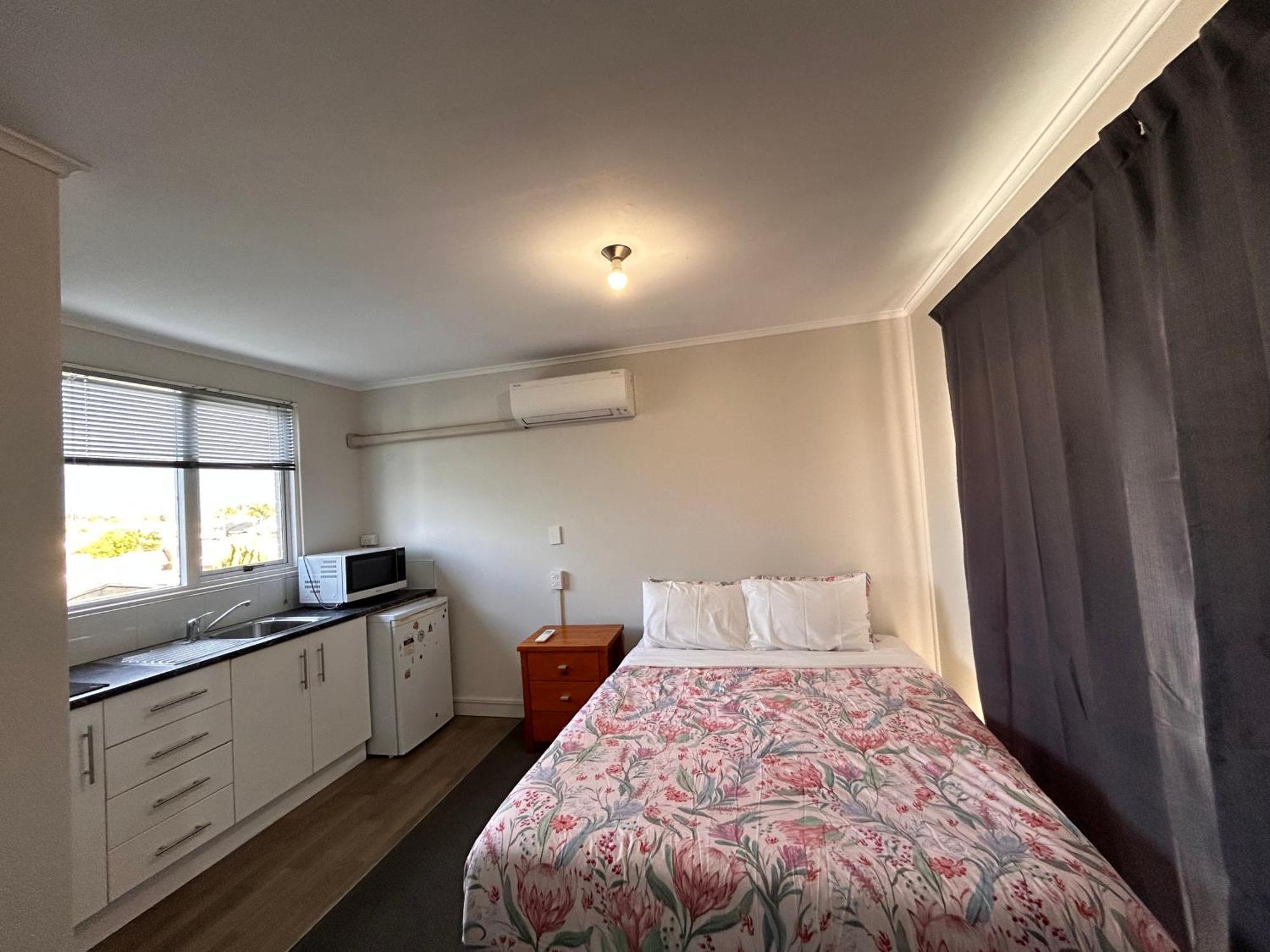 Terapa Motor Inn Hamilton Exteriör bild
